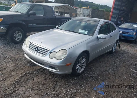 2002 Mercedes-Benz C 230 from USA, damaged, VIN WDBRN47J12A274382